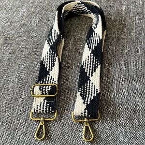 Madewell Crossbody Webbing strap! Black and white